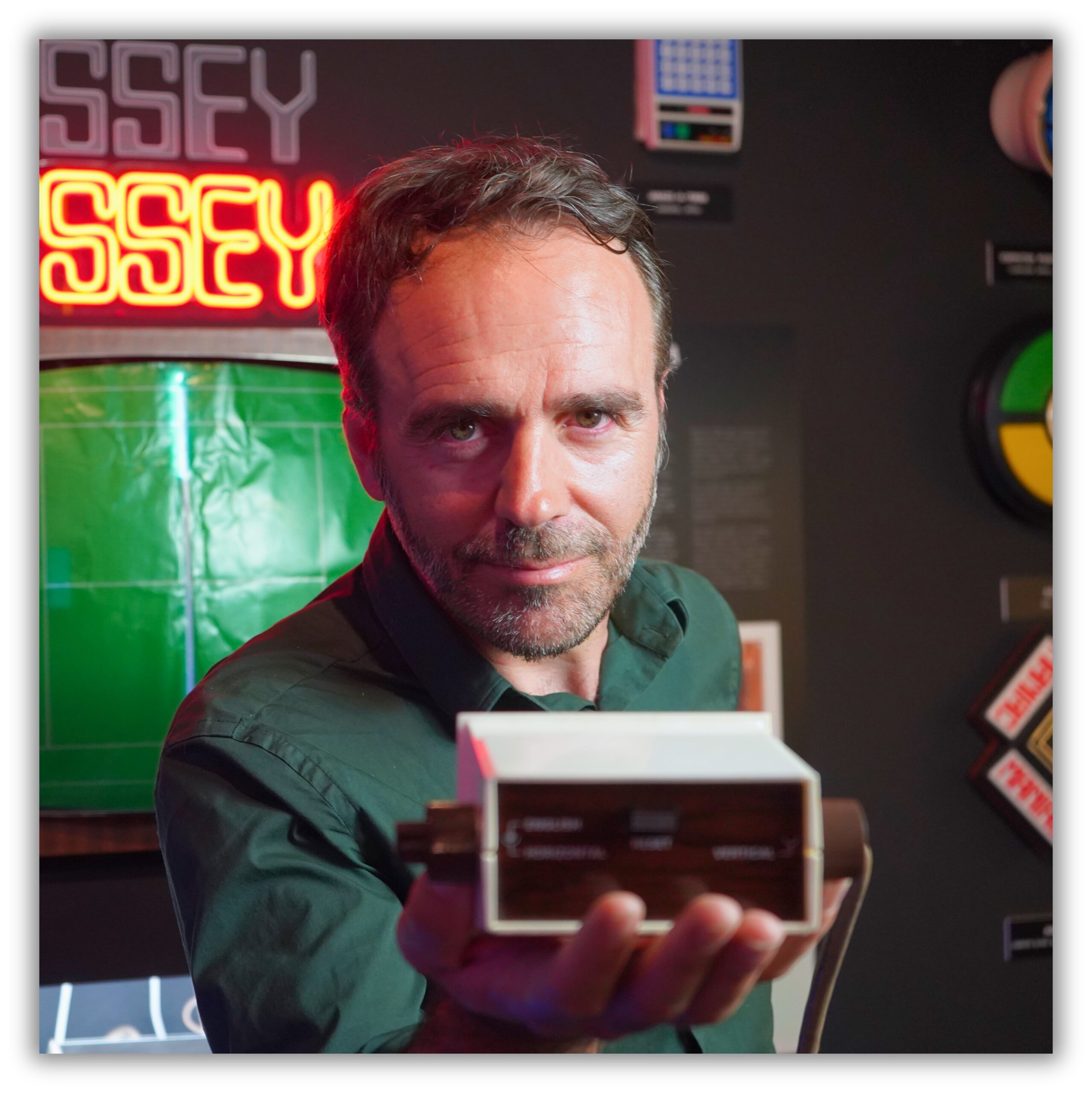 Santiago-Bustamante-Kick-scaled